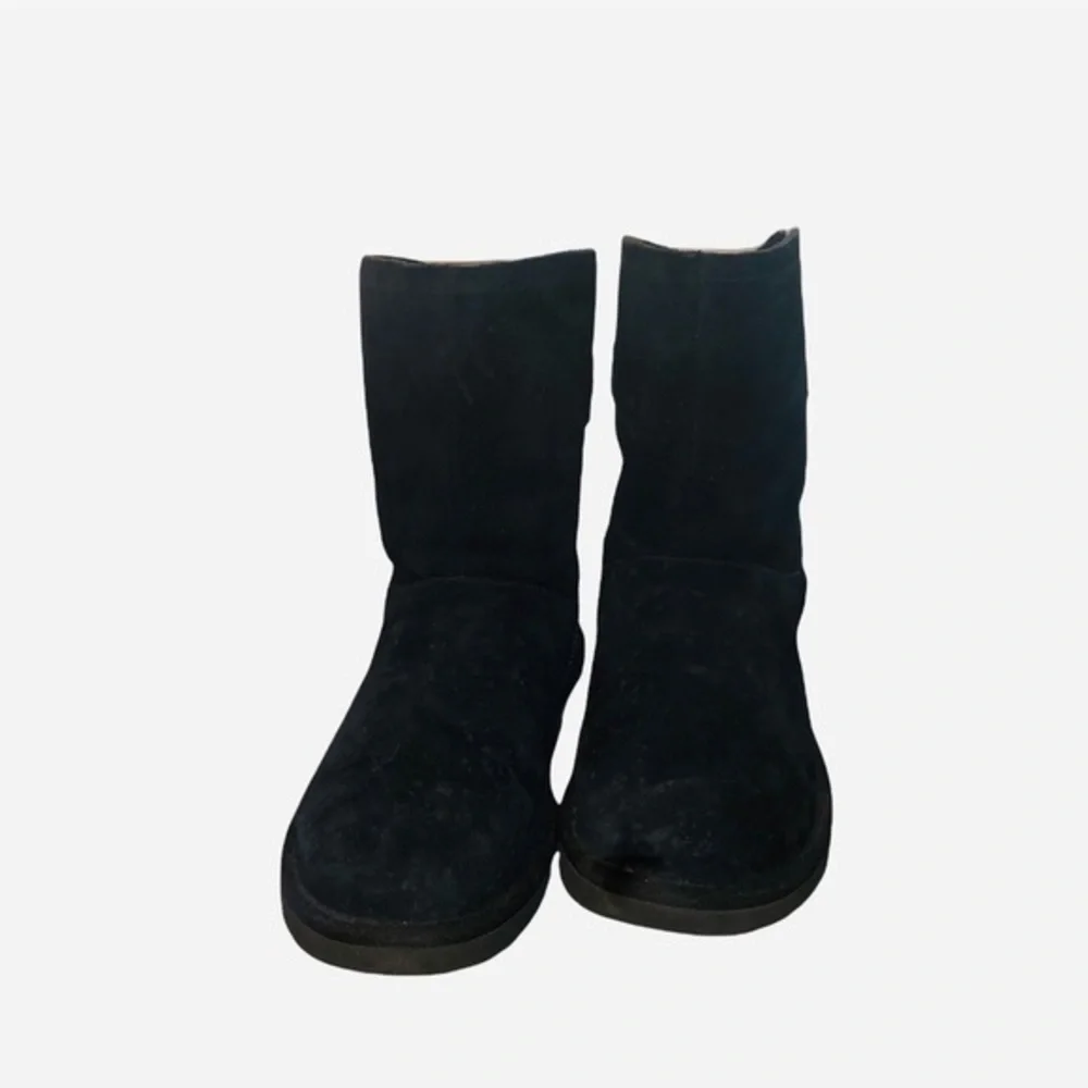 UGG BOOTS WOMEN’S SIZE 7